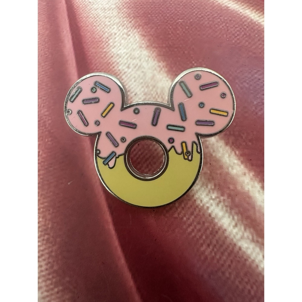 Disney Mickey Donut Pin‎ Pink Frosting Sprinkles Yellow Glaze Parks Exclusive